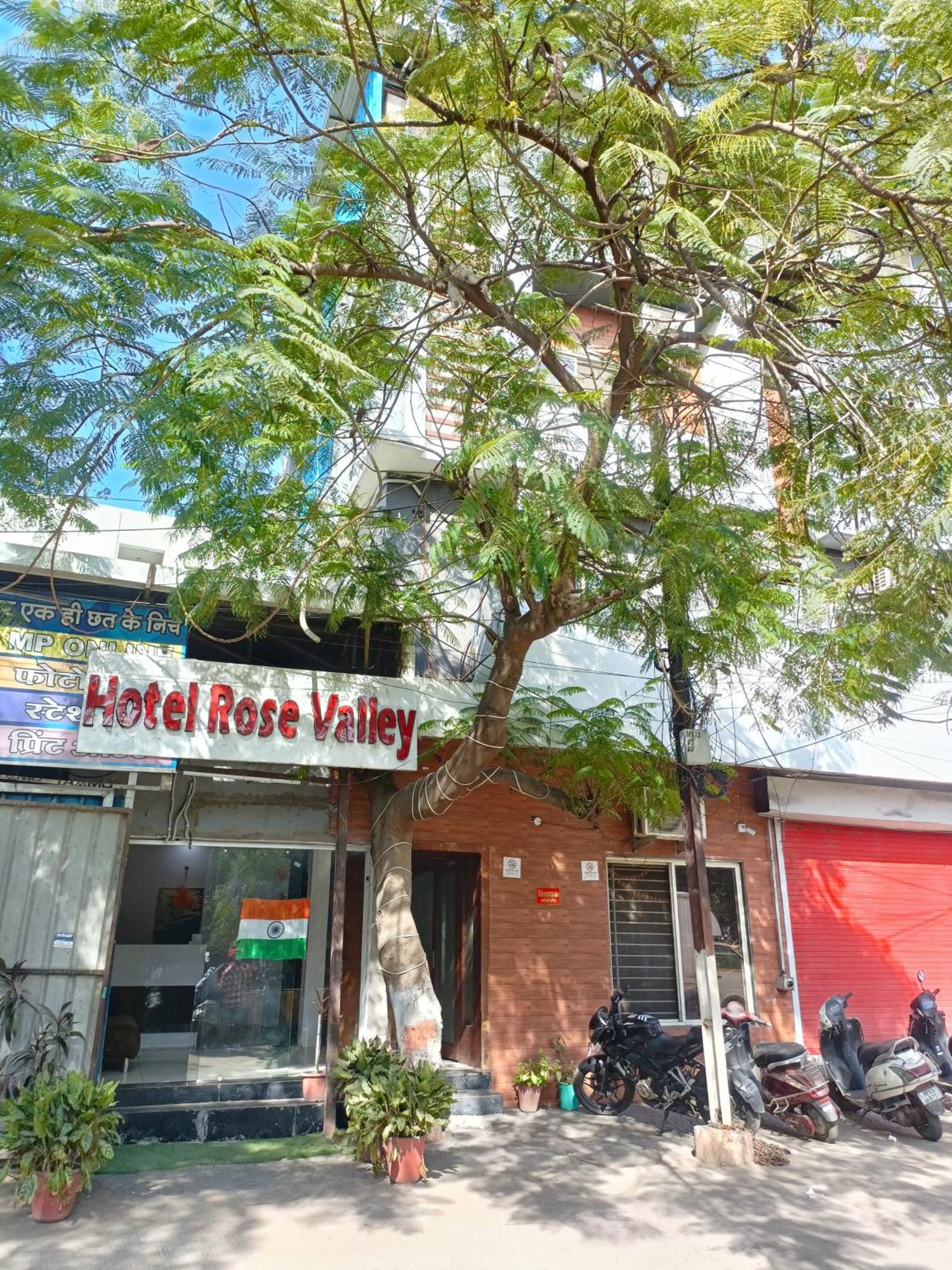 Hotel Rose Valley Indore Ngoại thất bức ảnh